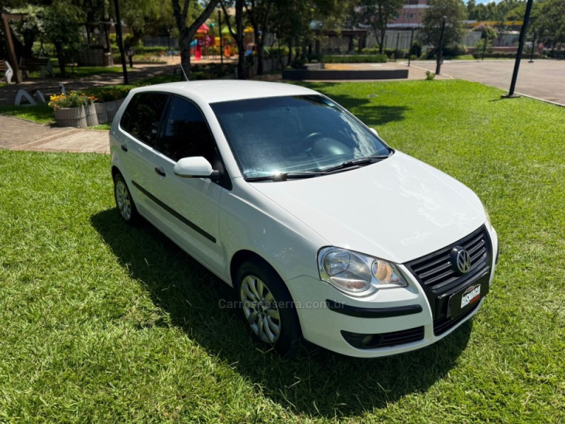 POLO 1.6 MI 8V FLEX 4P MANUAL - 2010 - BROCHIER