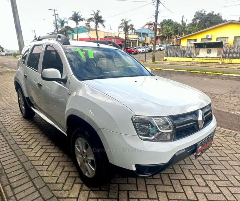 DUSTER 1.6 EXPRESSION 4X2 16V FLEX 4P MANUAL - 2017 - PAROBé