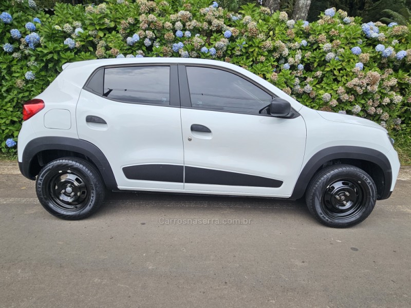 RENAULT - KWID - 2018/2018 - Branca - R$ 39.900,00