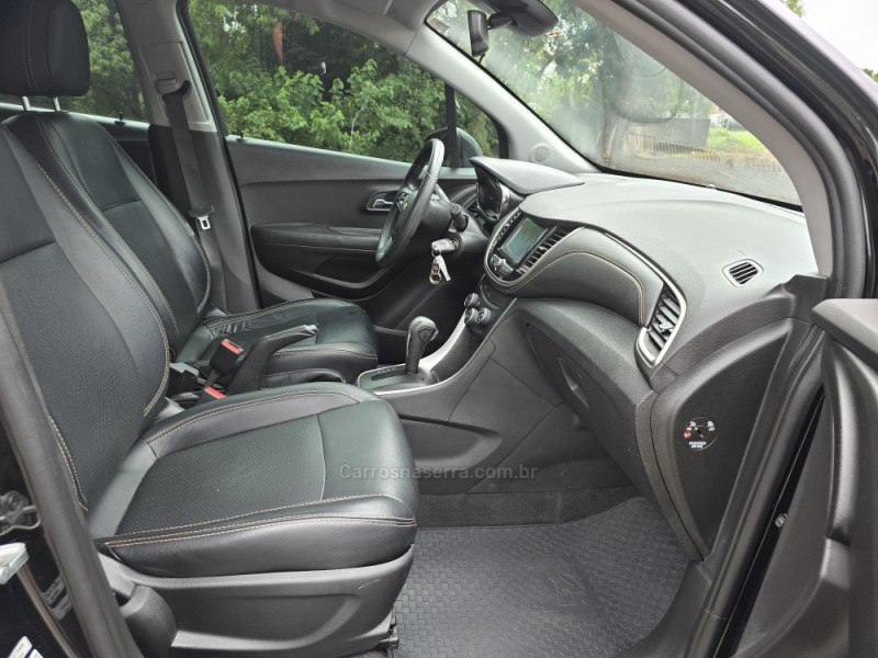 TRACKER  - 2019 - ENCANTADO