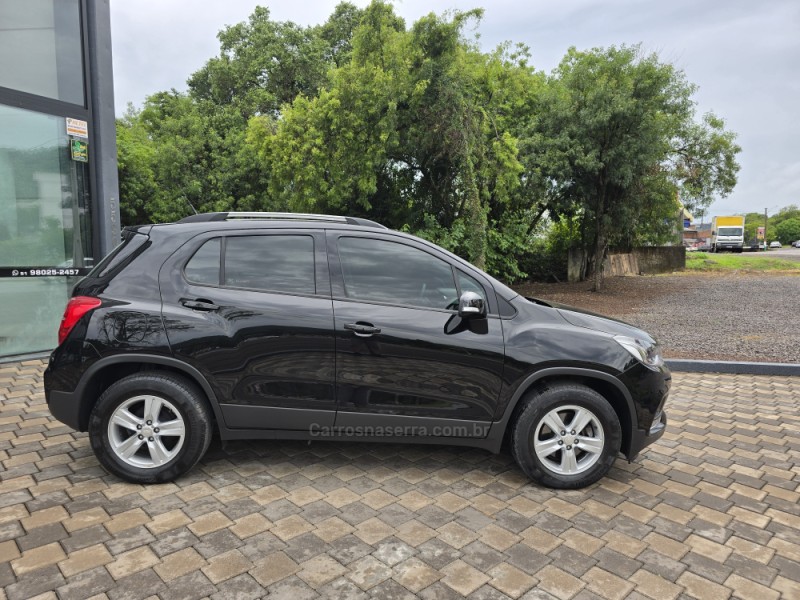 TRACKER  - 2019 - ENCANTADO