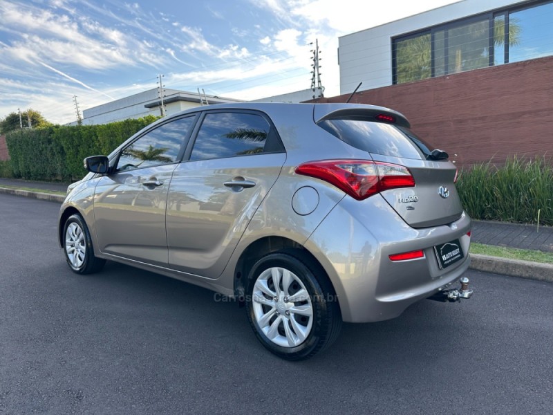 HB20 1.0 COMFORT PLUS 12V FLEX 4P MANUAL - 2018 - SãO LEOPOLDO