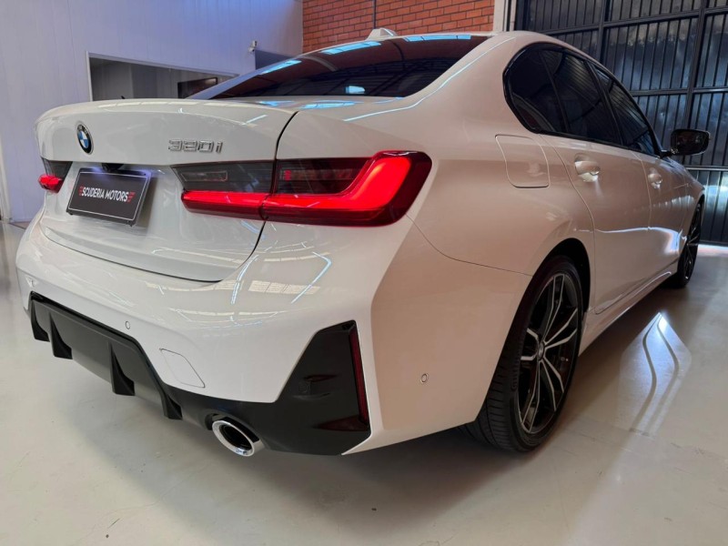 320I 2.0 M SPORT 16V TURBO ACTIVEFLEX 4P AUTOMÁTICO - 2023 - BENTO GONçALVES