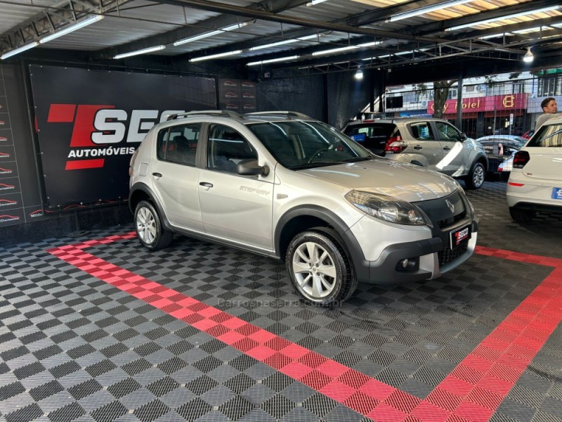 SANDERO 1.6 STEPWAY 16V FLEX 4P MANUAL - 2013 - PASSO FUNDO