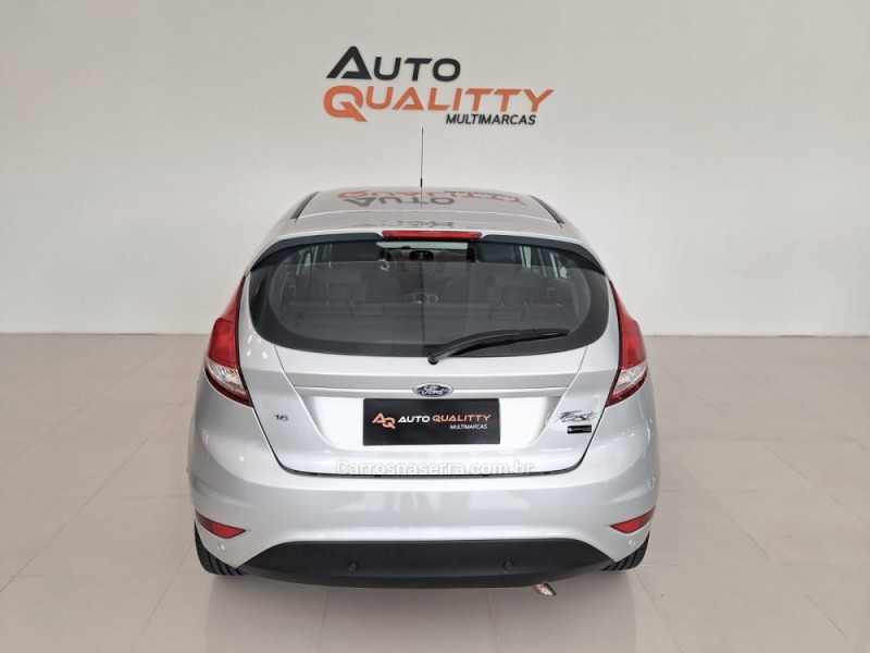 FIESTA 1.6 SE HATCH PLUS 16V FLEX 4P MANUAL - 2016 - CAXIAS DO SUL