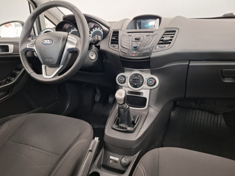 FIESTA 1.6 SE HATCH PLUS 16V FLEX 4P MANUAL - 2016 - CAXIAS DO SUL