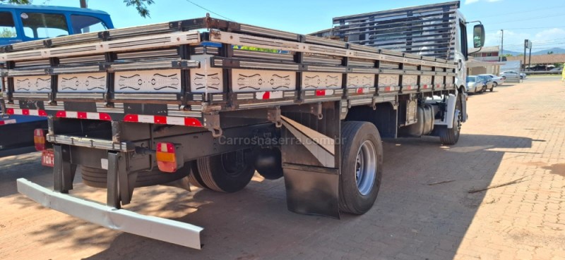 15-180 E CONSTELLATION - 2009 - PORTãO