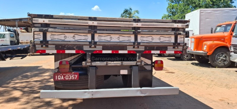 15-180 E CONSTELLATION - 2009 - PORTãO