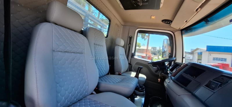 15-180 E CONSTELLATION - 2009 - PORTãO