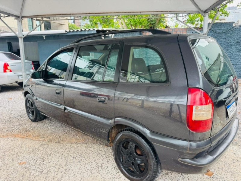 ZAFIRA 2.0 MPFI CD 8V GASOLINA 4P MANUAL - 2002 - CAXIAS DO SUL