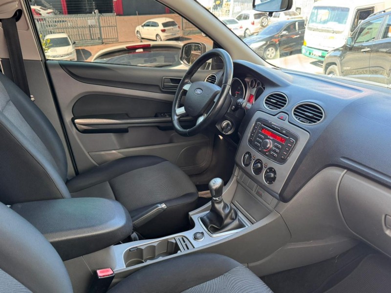 FOCUS 1.6 GLX 8V FLEX 4P MANUAL - 2013 - CAXIAS DO SUL