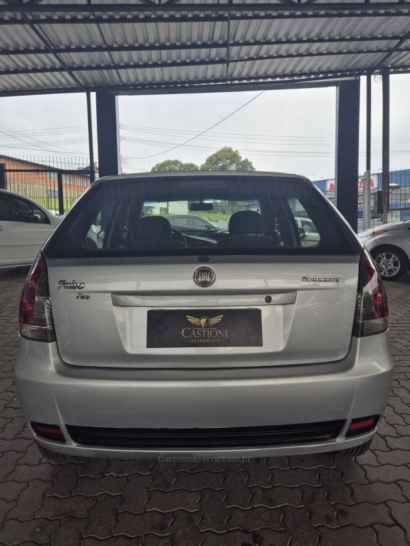 PALIO 1.0 MPI ATTRACTIVE ITÁLIA 8V FLEX 4P MANUAL - 2013 - CAXIAS DO SUL