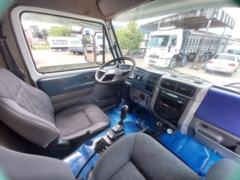 8-150 E DELIVERY - 2007 - PORTãO