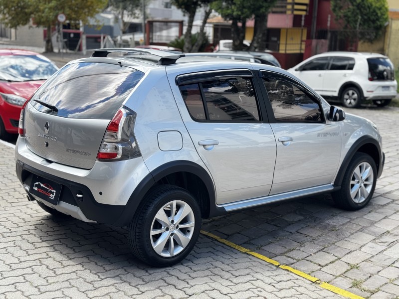 SANDERO 1.6 STEPWAY 8V FLEX 4P MANUAL - 2013 - CAXIAS DO SUL