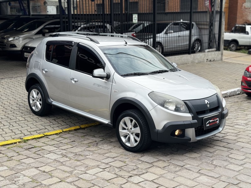 SANDERO 1.6 STEPWAY 8V FLEX 4P MANUAL - 2013 - CAXIAS DO SUL