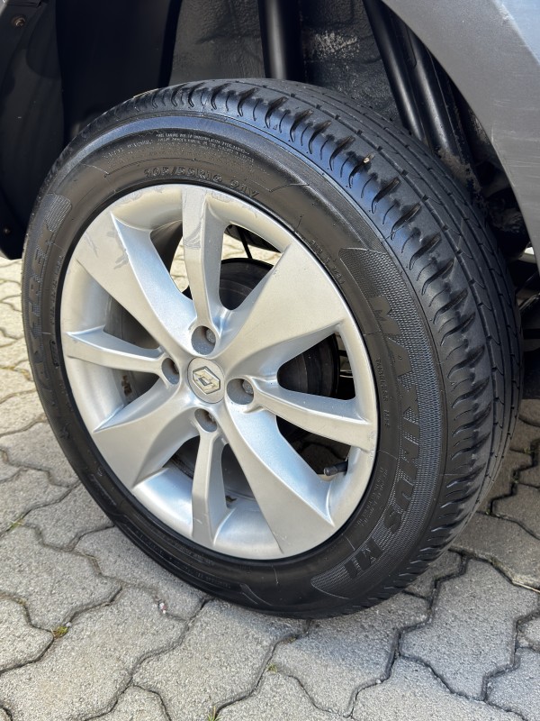 SANDERO 1.6 STEPWAY 8V FLEX 4P MANUAL - 2013 - CAXIAS DO SUL