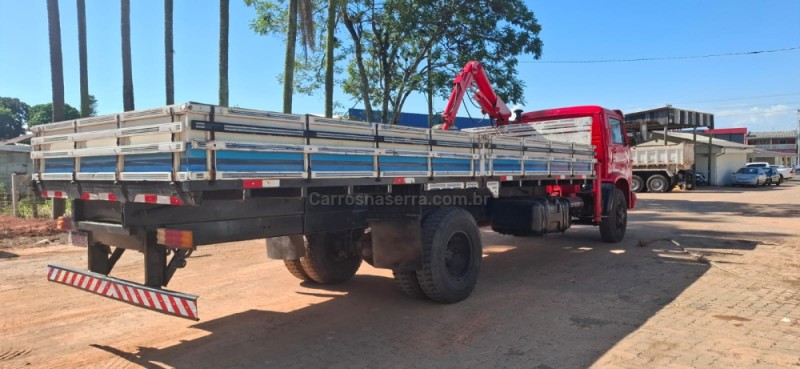 13-130  - 1982 - PORTãO