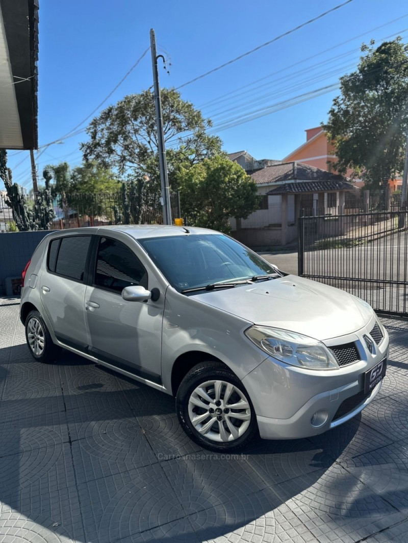 SANDERO 1.6 PRIVILÉGE 8V FLEX 4P MANUAL - 2009 - PASSO FUNDO