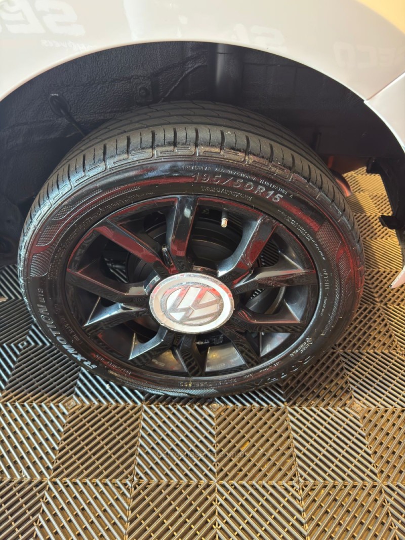 UP 1.0 TSI HIGH UP 12V FLEX 4P MANUAL - 2015 - PASSO FUNDO