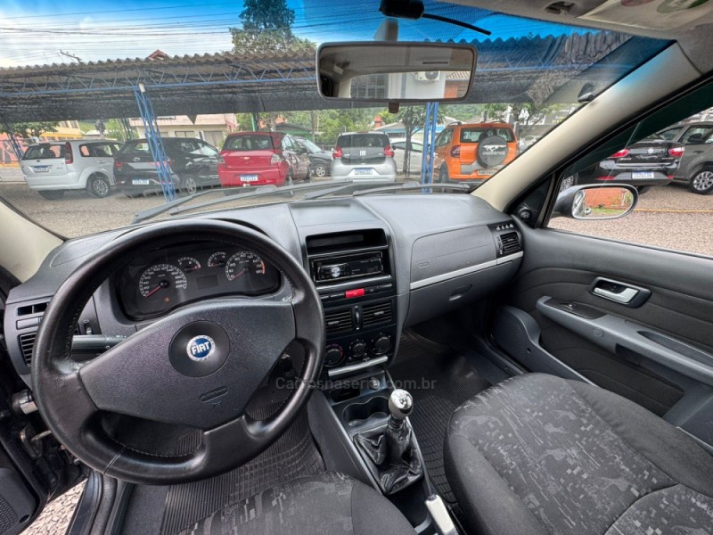 SIENA 1.8 MPI HLX 8V FLEX 4P MANUAL - 2005 - IGREJINHA