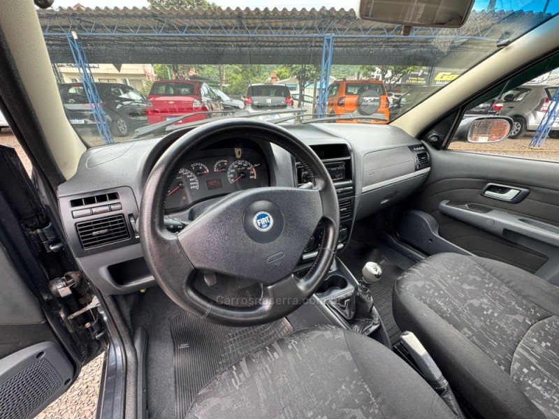 SIENA 1.8 MPI HLX 8V FLEX 4P MANUAL - 2005 - IGREJINHA