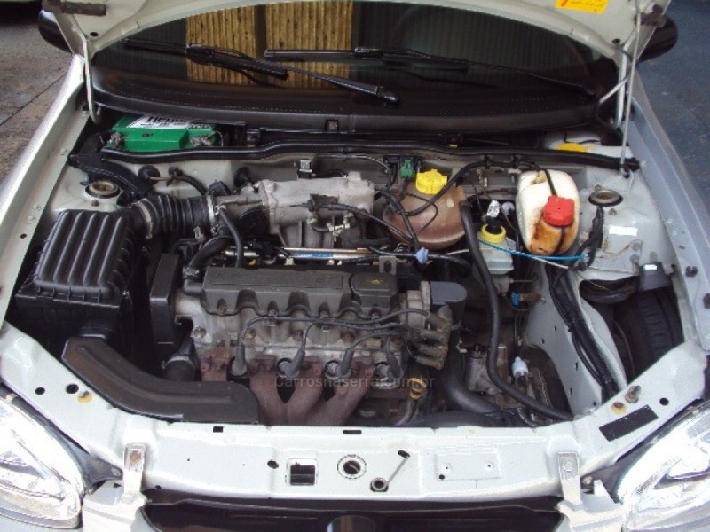 CORSA 1.0 MPFI CLASSIC SEDAN 8V ÁLCOOL 4P MANUAL - 2005 - CAXIAS DO SUL