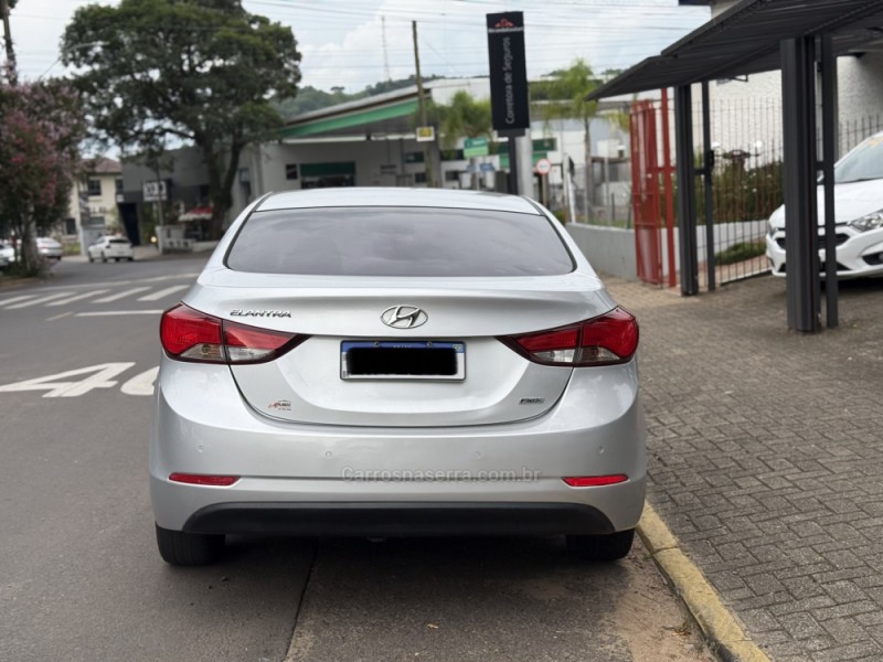 ELANTRA 2.0 GLS 16V FLEX 4P AUTOMÁTICO - 2015 - PAROBé