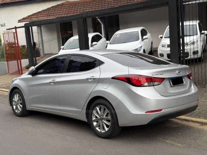 ELANTRA 2.0 GLS 16V FLEX 4P AUTOMÁTICO - 2015 - PAROBé