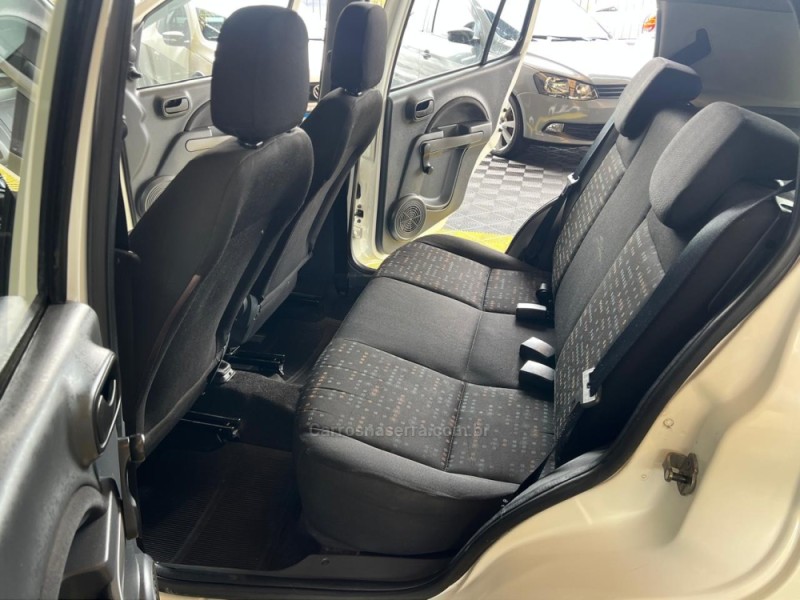 UNO 1.0 VIVACE 8V FLEX 4P MANUAL - 2013 - CAXIAS DO SUL