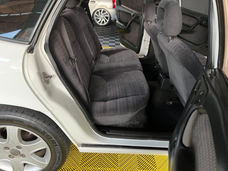 VECTRA 2.0 MPFI GLS 8V GASOLINA 4P MANUAL - 1996 - CAXIAS DO SUL