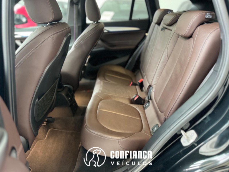 X1 2.0 SDRIVE20I M SPORT ACTIVEFLEX 25 ANOS 16V TURBO 4P AUTOMÁTICO - 2021 - BENTO GONçALVES