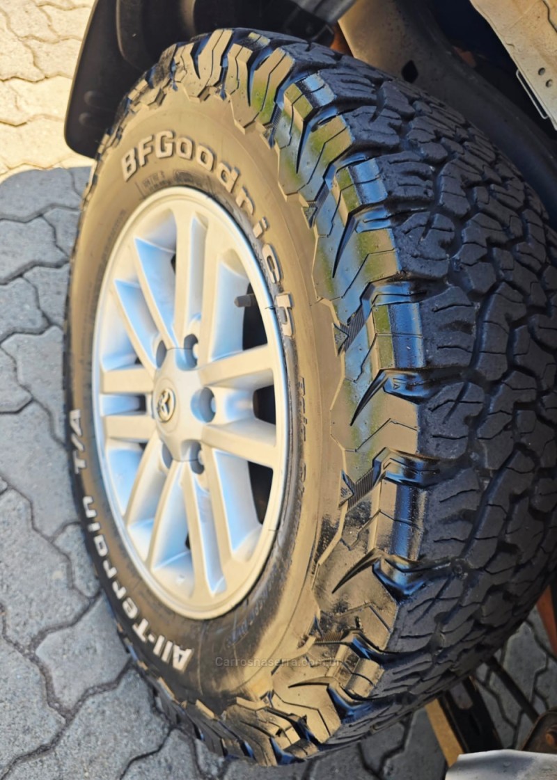 HILUX SW4 2.7 SR 4X2 16V GASOLINA 4P AUTOMÁTICO - 2015 - LAJEADO