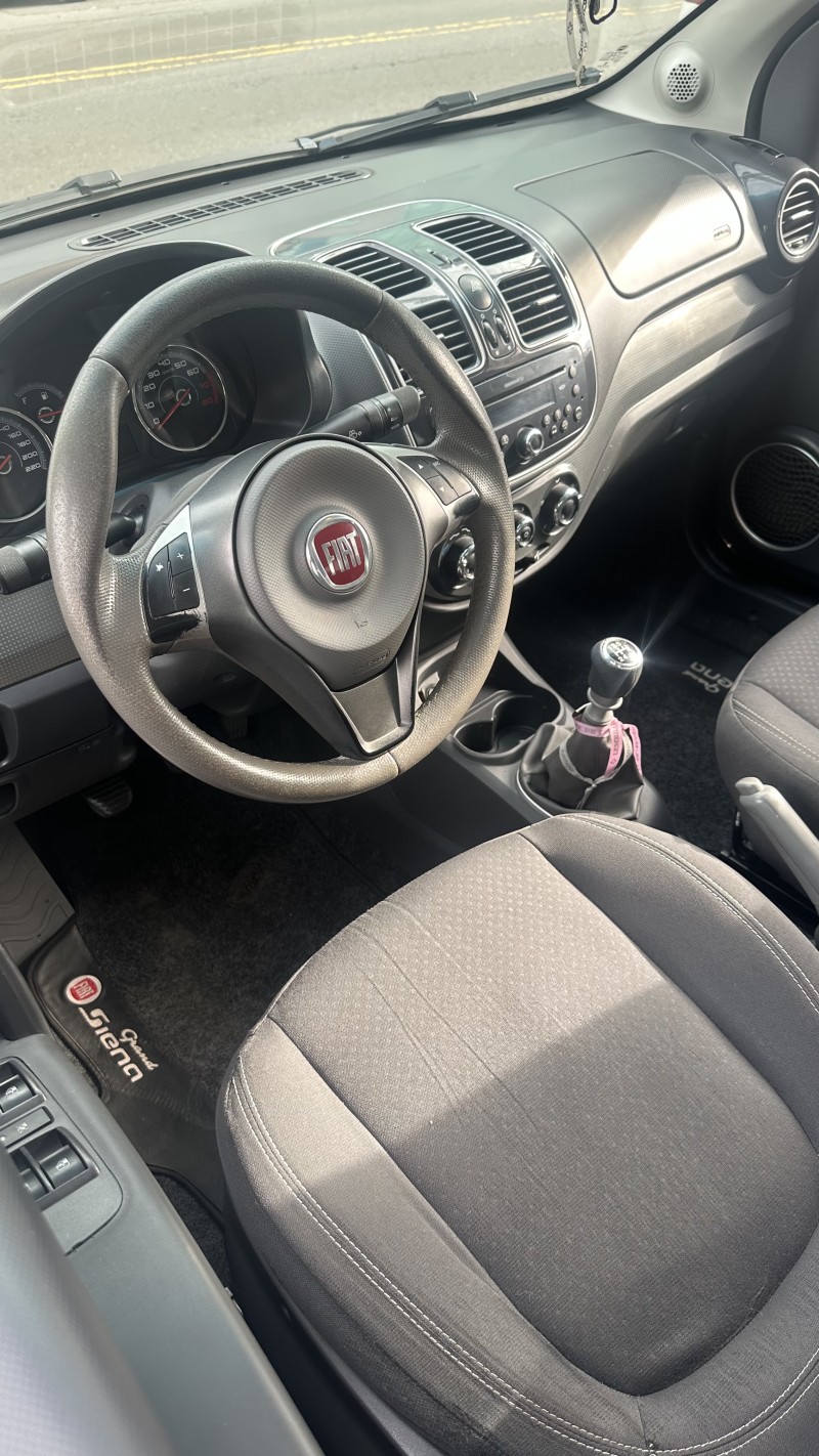 GRAND SIENA 1.4 MPI ATTRACTIVE 8V FLEX 4P MANUAL - 2015 - CAXIAS DO SUL