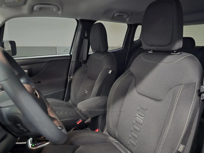 RENEGADE 1.3 16V ALTITUDE T270 TURBO FLEX 4P AUTOMÁTICO - 2025 - PORTO ALEGRE