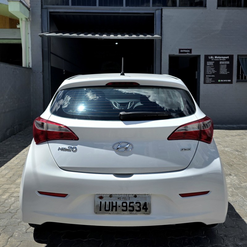 HB20 1.0 COMFORT 12V FLEX 4P MANUAL - 2013 - CAXIAS DO SUL