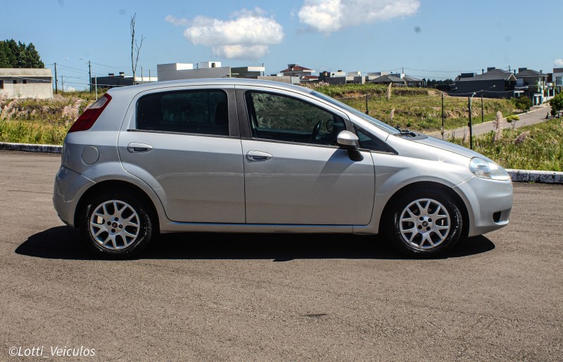 PUNTO 1.4 ELX 8V FLEX 4P MANUAL - 2008 - FARROUPILHA