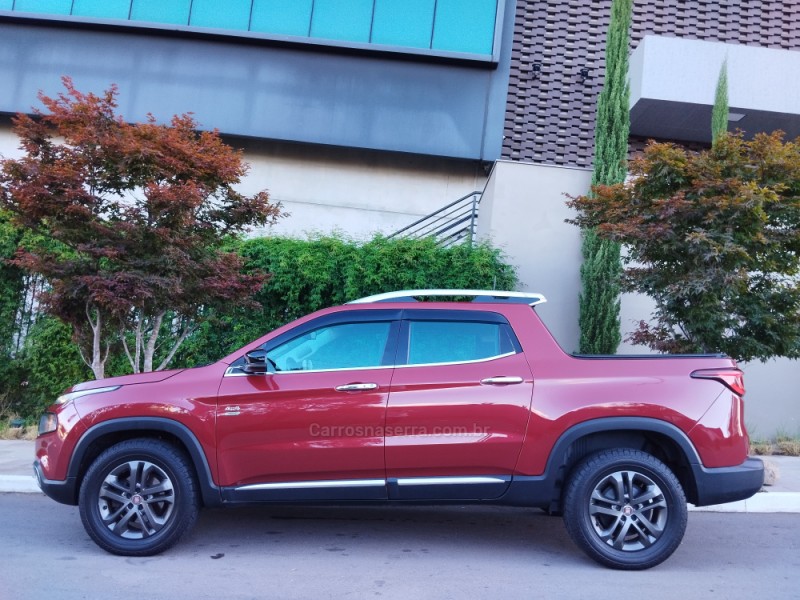 TORO 2.0 16V TURBO DIESEL VOLCANO AT9 4X4 AUTOMÁTICO - 2017 - FARROUPILHA