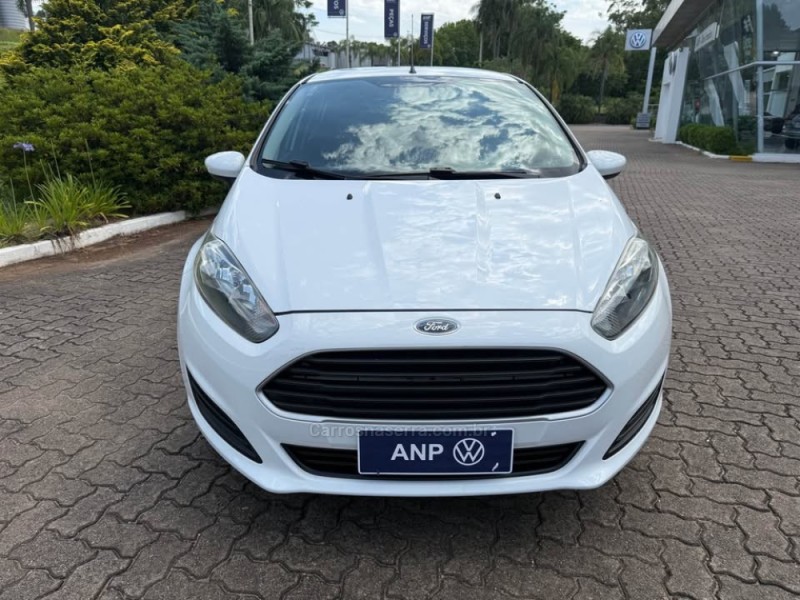 FIESTA 1.5 SE HATCH 16V FLEX 4P MANUAL - 2016 - NOVA PETRóPOLIS