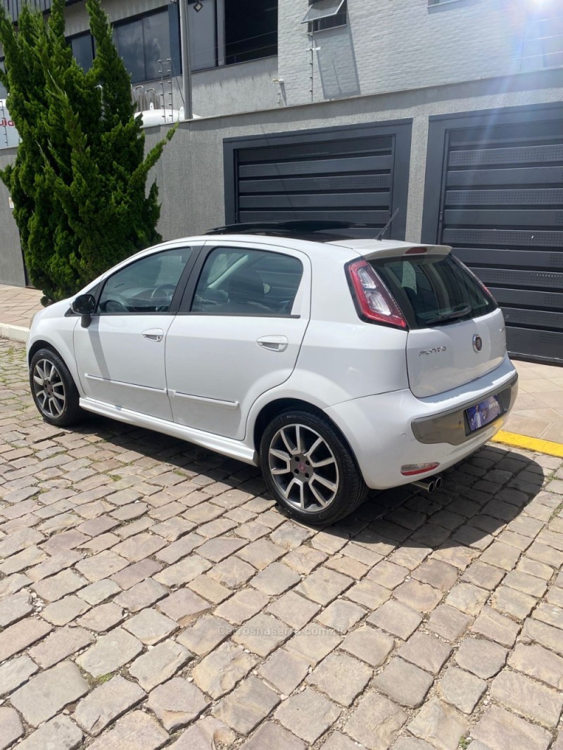 PUNTO 1.8 SPORTING 16V FLEX 4P MANUAL - 2013 - CAXIAS DO SUL