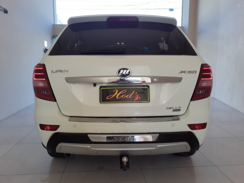X60 1.8 TALENT 16V GASOLINA 4P MANUAL - 2016 - CANELA