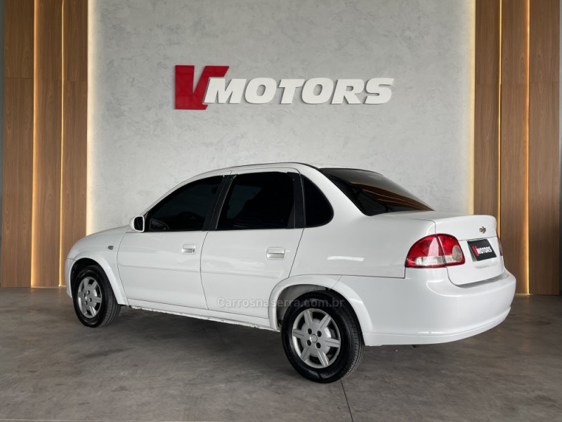 CLASSIC 1.0 MPFI LS 8V FLEX 4P MANUAL - 2014 - PAROBé