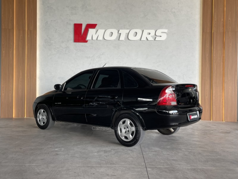 CORSA 1.4 MPFI PREMIUM SEDAN 8V FLEX 4P MANUAL - 2011 - PAROBé