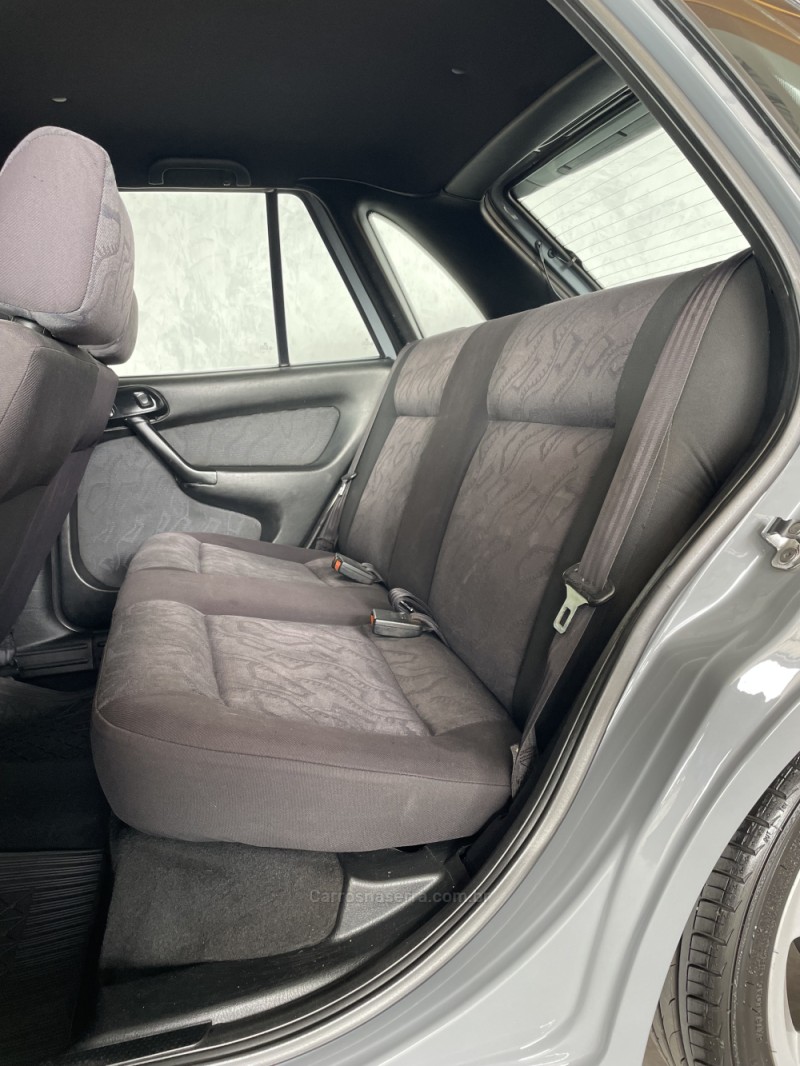 GOL 2.0 MI 8V GASOLINA 4P MANUAL - 2000 - PAROBé