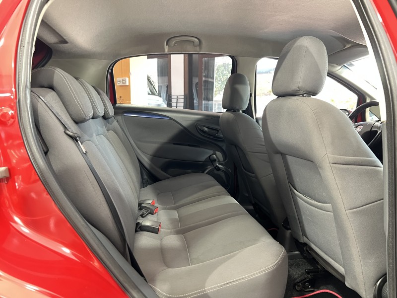 PUNTO 1.4 ATTRACTIVE 8V FLEX 4P MANUAL - 2013 - CAXIAS DO SUL