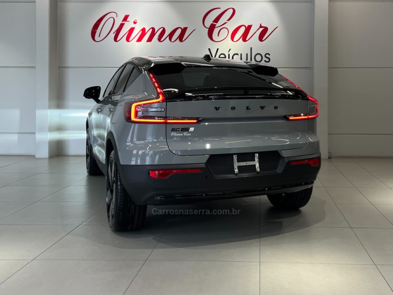 EC40 BLACK EDITION ULTRA P8 ELÉTRICO 4P AUTOMÁTICO - 2026 - FLORES DA CUNHA