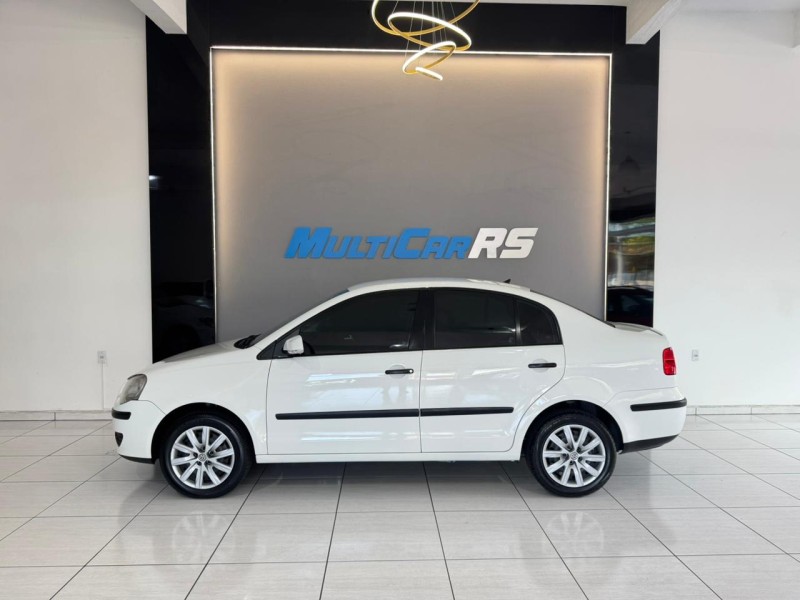 POLO SEDAN 1.6 8V GASOLINA 4P MANUAL - 2010 - ESTâNCIA VELHA