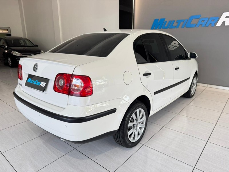 POLO SEDAN 1.6 8V GASOLINA 4P MANUAL - 2010 - ESTâNCIA VELHA