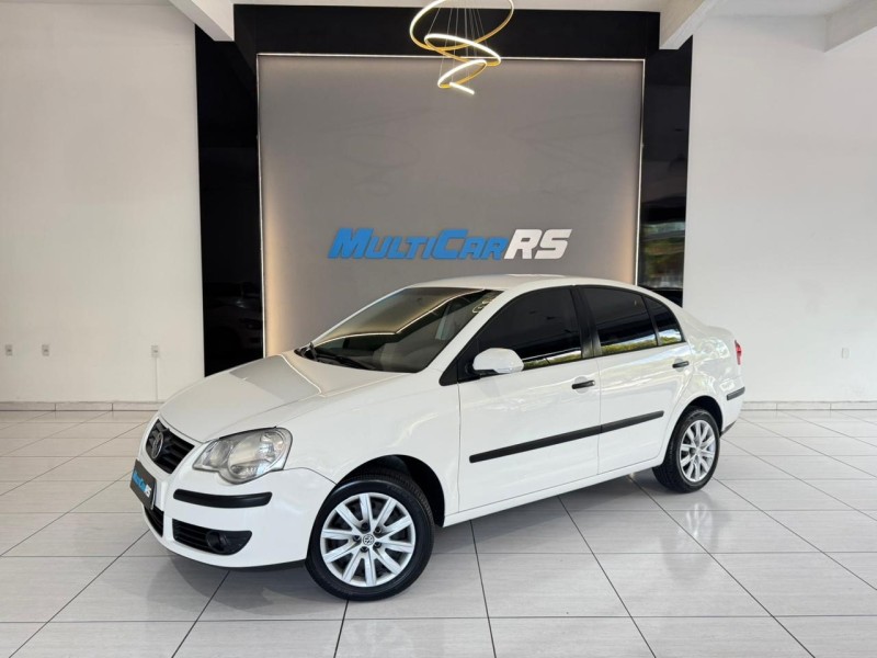POLO SEDAN 1.6 8V GASOLINA 4P MANUAL - 2010 - ESTâNCIA VELHA
