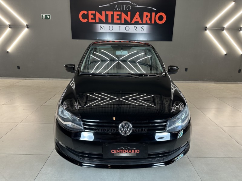 VOYAGE 1.6 MI 8V FLEX 4P MANUAL - 2014 - SAPIRANGA