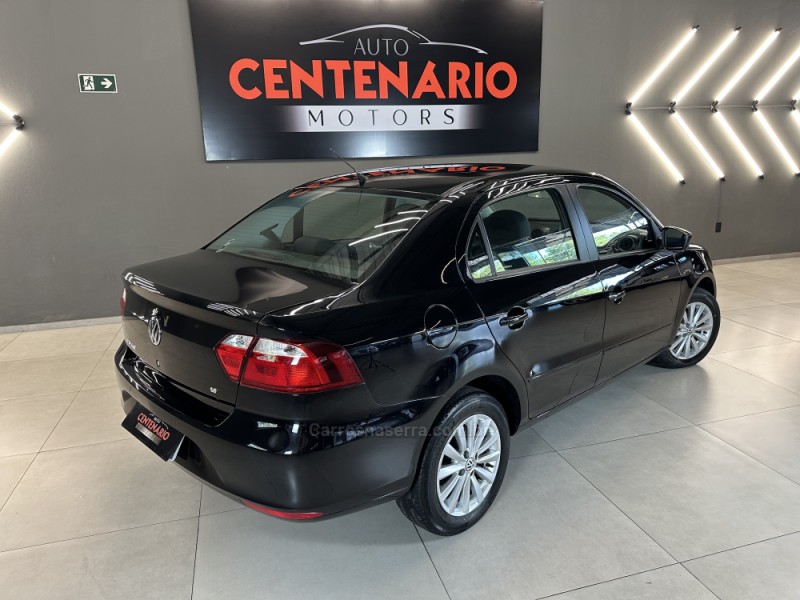 VOYAGE 1.6 MI 8V FLEX 4P MANUAL - 2014 - SAPIRANGA